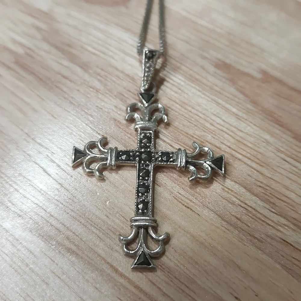 Silver Cross - Picture 2 of 3
